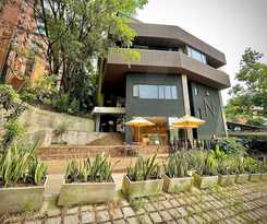 Hotel Nomadic Boutique Living and Experience Center
