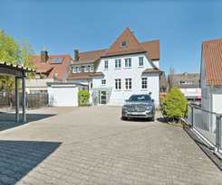  Steiners Hotel