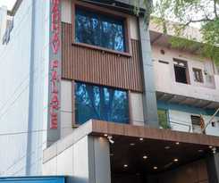 Hotel Madhav Palace