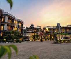 Hotel Evaara By The Ganges - River Side Resort and Villa