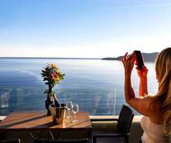 Hotel Royalis Suites Rafailovici - Beachfront Sea View Apartments