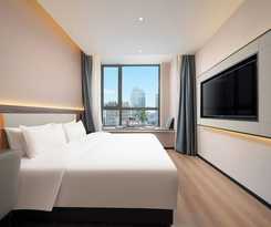 Hotel World Jinan CBD MixC Branch