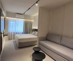  Shape Suites Athens