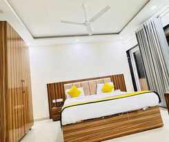 Hotel Sky