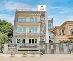 Hotel Madstays - Medicity Near Medanta Hospital