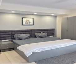 Hotel Housr 1 RK Sector 27 Gurgaon Golf Course