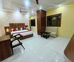 Hotel HOTEL ROSHAN