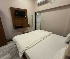 Hotel Char Dham Palace