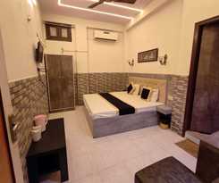 Hotel HOTEL SARWAN