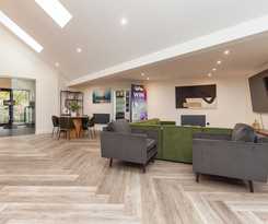 Hotel Riverside House by UTDM
