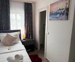 Hotel Alsago Lux