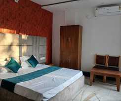 Hotel Aarav
