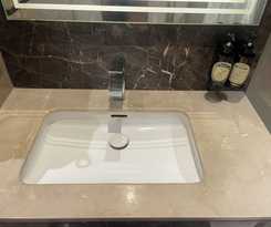 Hotel BluO Shiv Ganga River View