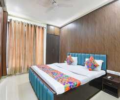 Hotel Red Leaf
