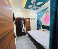 Hotel Amrit Residency