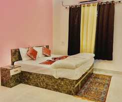 Hotel Radhe Palace