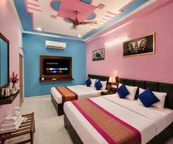 Hotel The Viraj Palace