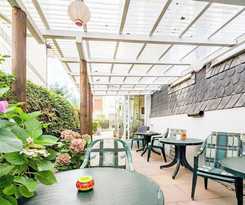  Hotel Flora