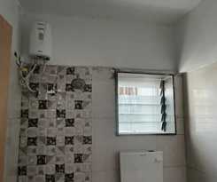 Hotel Royal Night Guesthouse - Daman