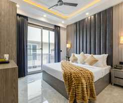 Hotel Saltstayz Premier Near Sector 44 Corporate Hub