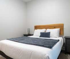 Hotel Beach Suites Parksville