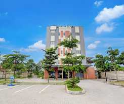 Hotel Townhouse Oak near The Park Mall Solo
