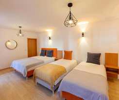 Hotel LUXURY PALM SUITES