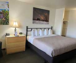 Hotel Antlers Inn