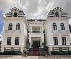 Hotel HFlower Grand Villa and - Da Lat