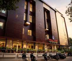 Hotel Regal Crest