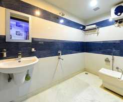 Hotel The Tezo Residency