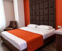 Hotel Fama 12
