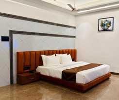 Hotel Pheonix Luxury Inn
