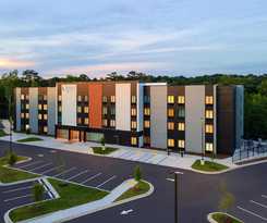 Hotel LivSmart Studios by Hilton Columbia Greystone