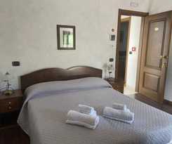  Hotel River