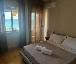  Paguro Beach Hotel