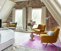  Hotel Five Rooms