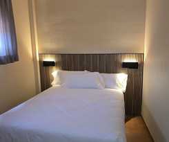 Hotel Hostal La Cig&uuml;e&ntilde;a