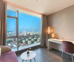 Hotel Crystal Qingdao MixC Shandong Road