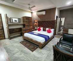 Hotel Surya Palace