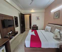 Hotel OnlyStay Luxe House Golf Course Road