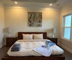 Hotel 2756 Bridgegate Home