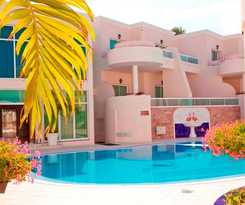 Flamingo Suites Boutique Hotel