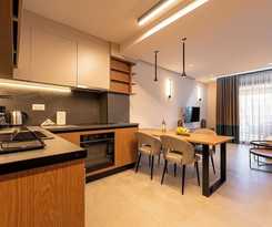  Sea Breeze Luxury Apartments