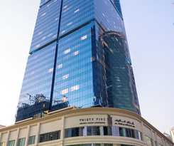 Hotel Thirty Five Westbay Luxury Apartments