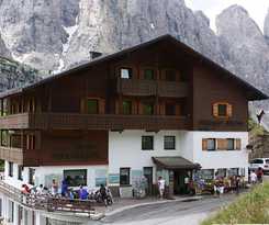  Alpin Hotel & Restaurant Frara
