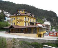  Kris Hotel & Restaurant