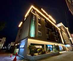  Series hotel