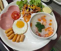 Hotel โรงแรมบลอสซั่ม เพชรบูรณ์ Blossom