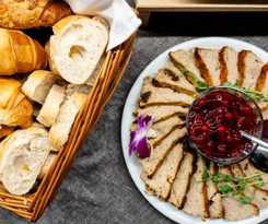  Hotel Mazurkowa & Wesela & Imprezy & Konferencje Jelenia G&oacute;ra, obok restauracja Mazurkowa Chata